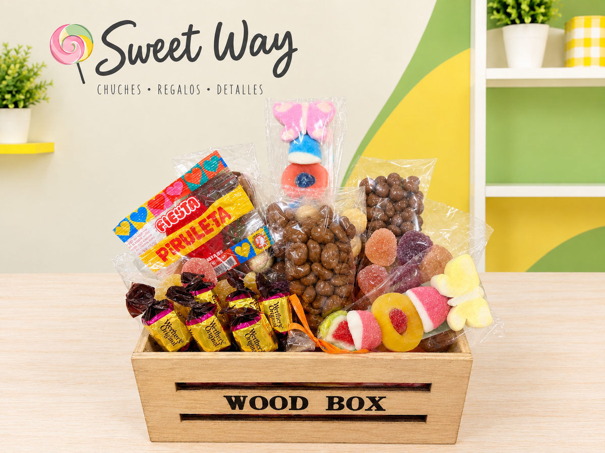 Caja madera rellena con chocolates y chuches