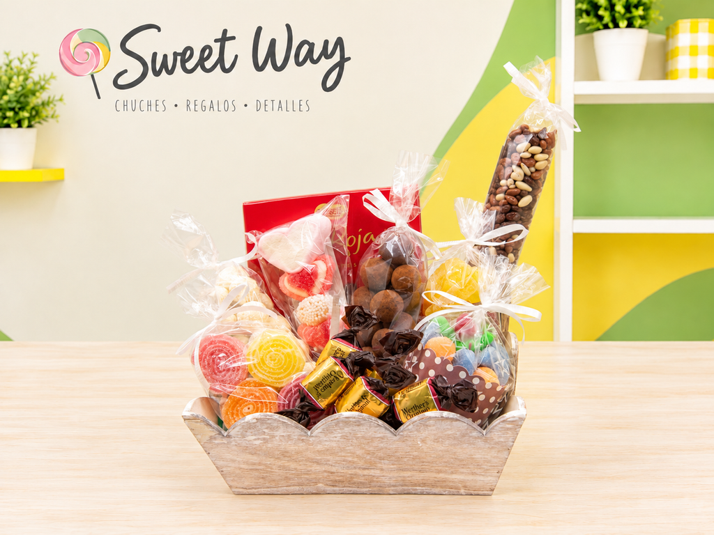 Caja madera rellena con chocolates y chuches